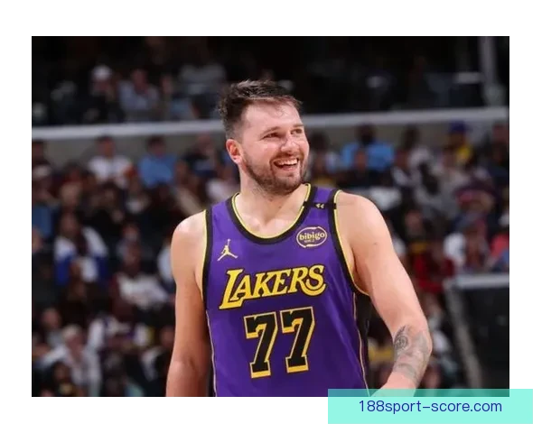 湖人首节崩盘大比分落后雷霆 东契奇状态低迷里夫斯伤情成疑